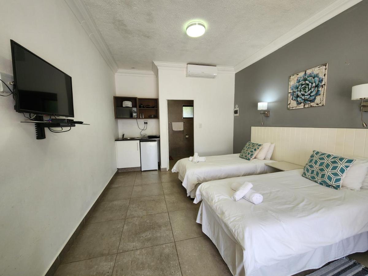 Hippo Lodge Apartments St Lucia Bagian luar foto