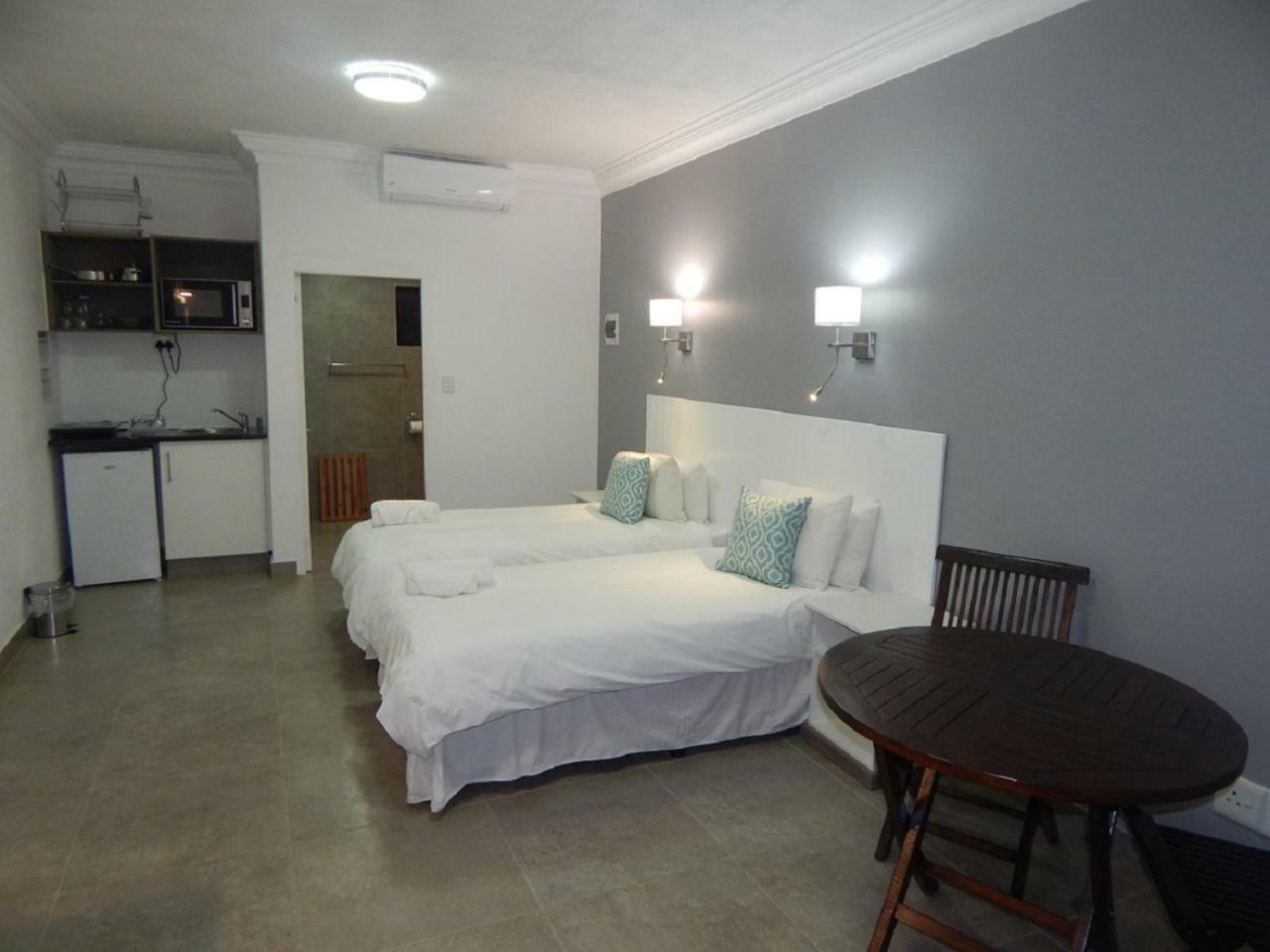 Hippo Lodge Apartments St Lucia Bagian luar foto