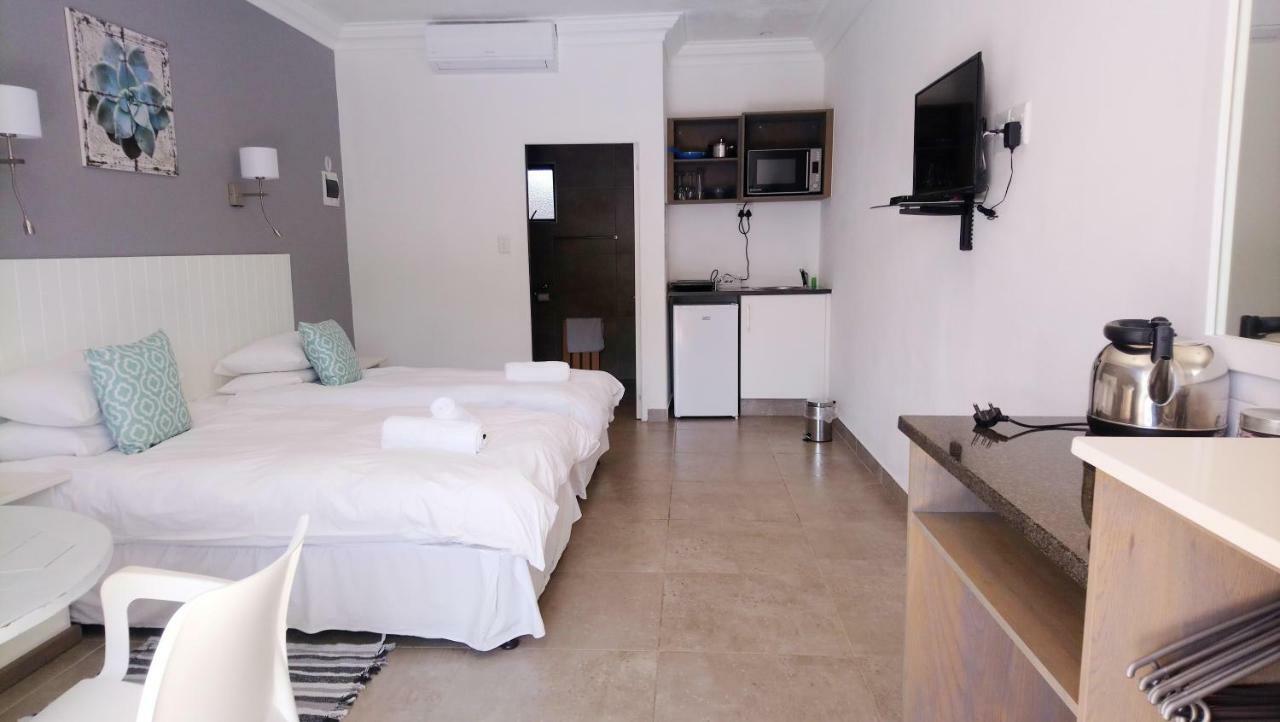 Hippo Lodge Apartments St Lucia Bagian luar foto